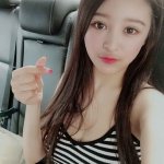 全彩 小孩开大车