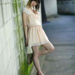 少女裏路地