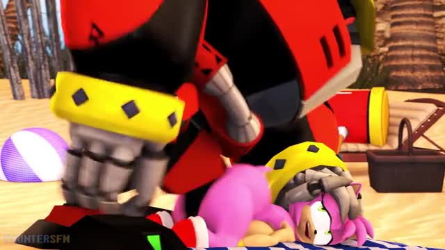 Omega smashing Amy in the beach (sound)