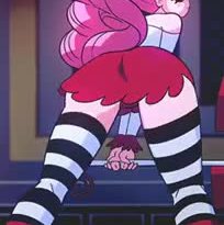 Perona shaking her ass (edit)