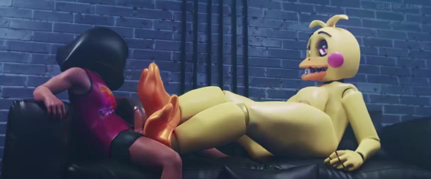 Seductive Chicken feetjobs dick