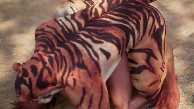 Wild Life – Tiger Fucks Petite Brunette