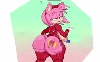 Amy shaking ass with isabelle