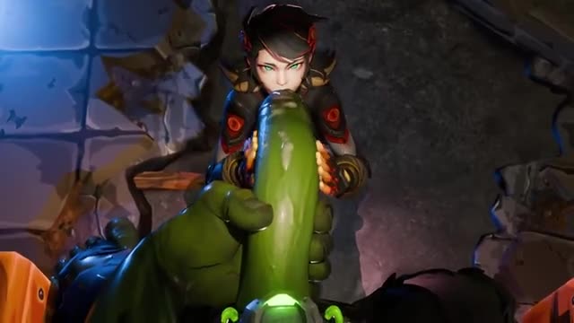 Peni Parker Takes on the Hulk (Sound Update) [Jtop]