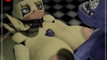 Withered Chica wants Withered Bonnie’s dick! (Rckke)