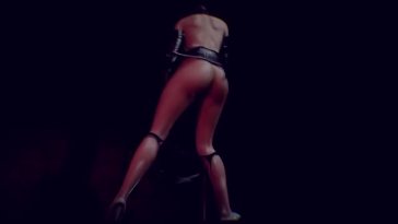 SEXY LAP DANCE