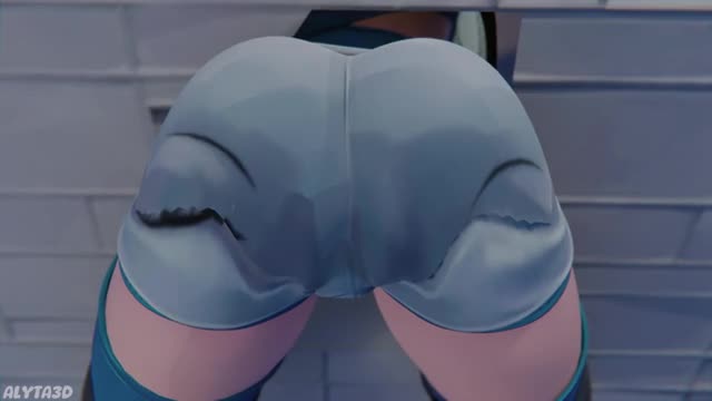 Luna Snow gets Stuck