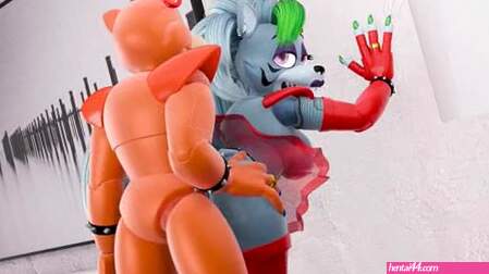 Roxanne Wolf Standing DoggyStyle POV
