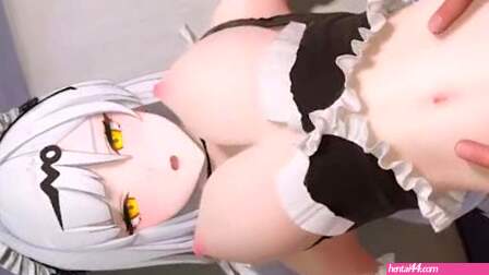 Yixuan Maid On Bed POV
