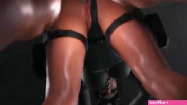 Lara "it in my ass" [xholy3Dx]
